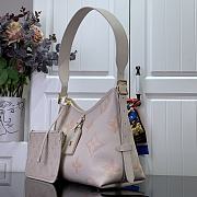 Fortok Louis Vuitton CarryAll PM Bag Cream White and Beige 29x24x12cm - 4