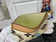 Fortok Louis Vuitton Monogram Craggy Canvas Card Holder White M83348 11x7x0.5cm - 2