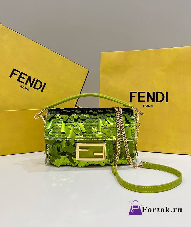 Fortok Fendi Mini Baguette Green Sequin and Leather Bag 19x5x11cm - 1