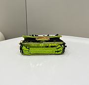 Fortok Fendi Mini Baguette Green Sequin and Leather Bag 19x5x11cm - 2