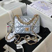 Fortok Chanel Mini Flap Bag Silver Shiny Lambskin Pearls & Gold-Tone Metal 12.5x17x5cm - 1