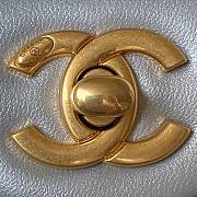 Fortok Chanel Mini Flap Bag Silver Shiny Lambskin Pearls & Gold-Tone Metal 12.5x17x5cm - 6