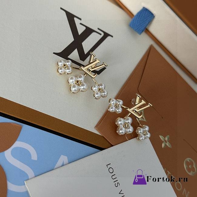 Fortok Louis Vuitton 2024 Flower Earrings  - 1