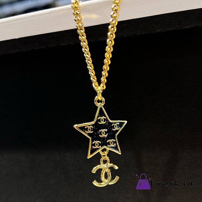 Fortok Chanel Black Star Shape CC Logo Pendant Necklace - 1