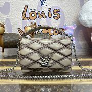 Fortok Louis Vuitton GO-14 MM Bag Taupe M25045 23x16x10cm - 1