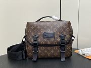 Fortok Louis Vuitton Trail Messenger Bag M46972 31x22x11cm - 1