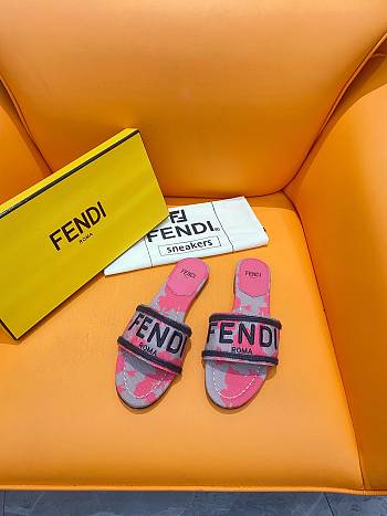 Fortok Fendi Signature Embroidered-logo Slides Pink