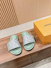 Fortok Louis Vuitton Pool Pillow Flat Comfort Mules Green & Grey - 1