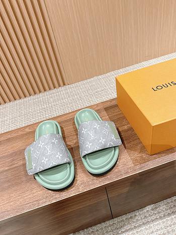 Fortok Louis Vuitton Pool Pillow Flat Comfort Mules Green & Grey