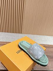 Fortok Louis Vuitton Pool Pillow Flat Comfort Mules Green & Grey - 3