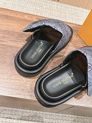 Fortok Louis Vuitton Pool Pillow Flat Comfort Mules Black  - 2