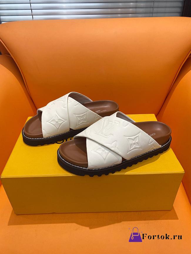 Fortok Louis Vuitton Cross-strap beach Slippers White - 1