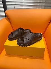 Fortok Louis Vuitton Cross-strap beach Slippers Black - 1