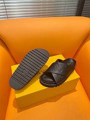 Fortok Louis Vuitton Cross-strap beach Slippers Black - 3
