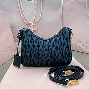 Fortok MiuMiu Matelasse Shoulder Bag Black 5BH211 16.5x21x5.5cm - 4