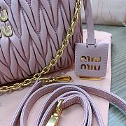 Fortok MiuMiu Matelasse Shoulder Bag Light Pink 5BH211 16.5x21x5.5cm - 2