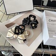 Fortok Chanel Gripper With Bow Black/White - 1
