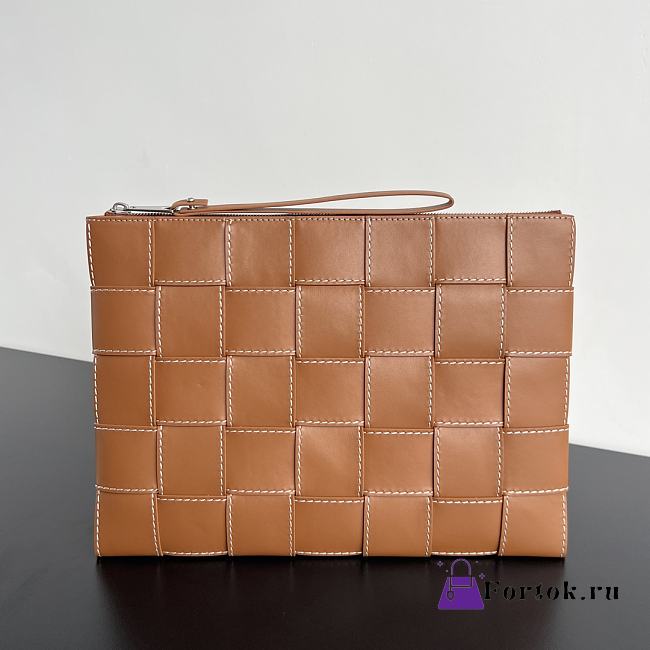 Fortok Bottega Veneta Large Intreccio Leather Wristlet Pouch Brown 649616 35x25x1cm - 1