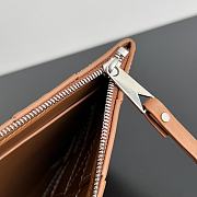 Fortok Bottega Veneta Large Intreccio Leather Wristlet Pouch Brown 649616 35x25x1cm - 6