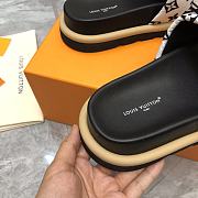 Fortok Louis Vuitton Pool Pillow Flat Comfort Mules White & Black - 4