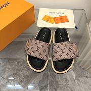 Fortok Louis Vuitton Pool Pillow Flat Comfort Mules Light Brown - 1