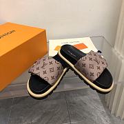 Fortok Louis Vuitton Pool Pillow Flat Comfort Mules Light Brown - 4