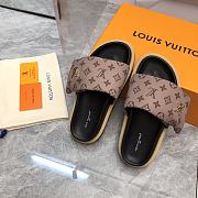 Fortok Louis Vuitton Pool Pillow Flat Comfort Mules Light Brown - 3