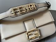 Fortok Fendi Baguette Handle Bag Beige 27x6x13cm - 5