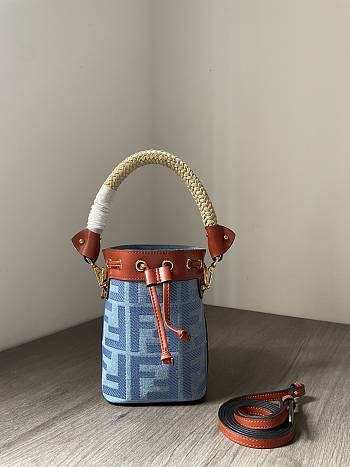 Fortok Fendi FF Embroidered Denim Blue Mini Bucket Bag 12x18x10cm