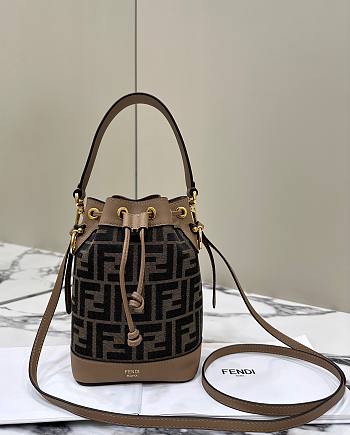 Fortok Fendi Small Mon Tresor Bucket Bag Brown and Dark Brown 8637 14x12x18cm