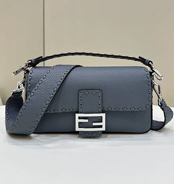 Fortok Fendi Baguette Dark Blue Selleria Bag 8610 28x6.5x15cm