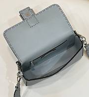 Fortok Fendi Baguette Light Blue Selleria Bag 8610 28x6.5x15cm - 2