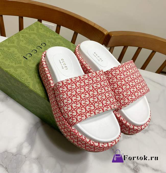 Fortok Gucci GG Platform Slide Sandal Red Canvas Jacquard - 1