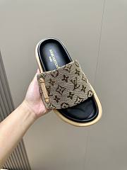 Fortok Louis Vuitton Pool Pillow Flat Comfort Mules Olive Green - 6