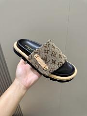 Fortok Louis Vuitton Pool Pillow Flat Comfort Mules Olive Green - 2