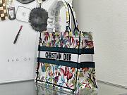 Fortok Dior Book Tote Toile de Jouy Fantastica Embroidery White Multicolored 36cm - 5