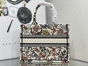 Fortok Dior Book Tote Embroidery Fantastic Beasts White Multicolored 36x27.5x16.5cm - 3