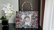 Fortok Dior Book Tote 4 Seasons Spring Sun Embroidery Ecru Multicolored 36x27.5x16.5cm - 6