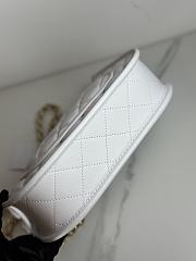 Fortok Chanel Hobo Handbag Calfskin & Gold-Tone Metal White 20×24×6cm - 5