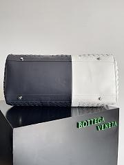 Fortok Bottega Veneta Medium Intrecciato Duffle Bag Black and White 50x27x24cm - 4