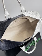 Fortok Bottega Veneta Medium Intrecciato Duffle Bag Black and White 50x27x24cm - 3