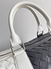 Fortok Bottega Veneta Medium Intrecciato Duffle Bag Black and White 50x27x24cm - 2