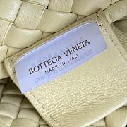 Fortok Bottega Veneta Mini Cobble Shoulder Bag Yellow 19x17x6cm - 4