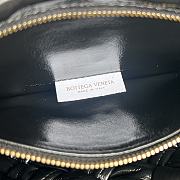 Fortok Bottega Veneta Kalimero Citta Shoulder Bag Black 25x18x5.5cm - 2
