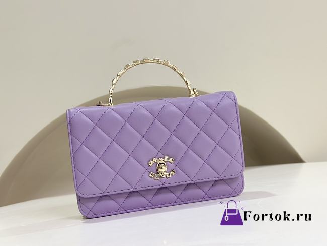 Fortok Chanel Purple Lambskin Bag With Strap Effect Powder & Gold Alloy A96058 19cm  - 1