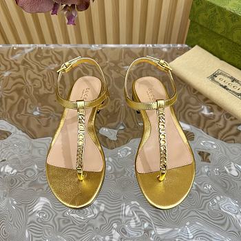  Fortok Gucci Signoria Thong Sandals Gold