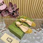  Fortok Gucci Signoria Thong Sandals Gold - 5