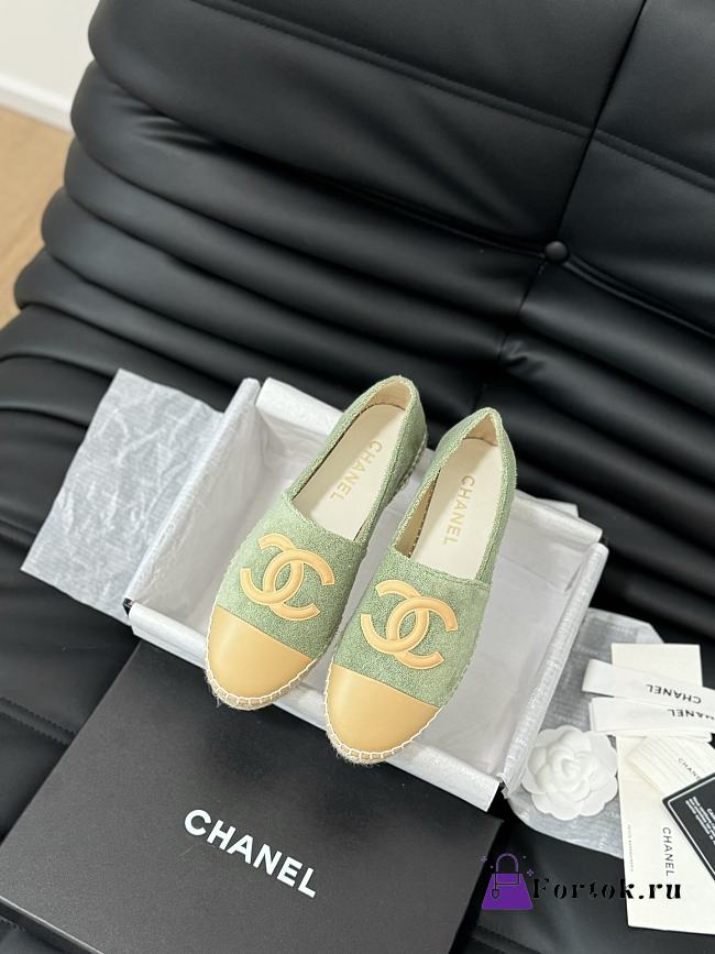 Fortok Chanel Espadrille CC Open Toe Shoes in Leather and Suede Green - 1