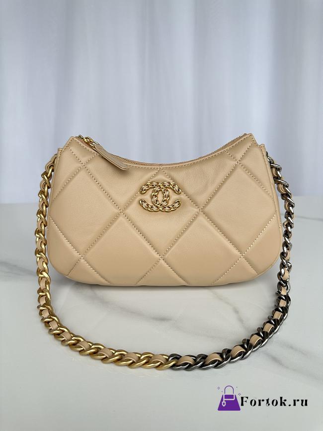 Fortok Chanel Hobo Bag in Beige AS3765 24x13.5x6cm - 1