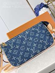 Fortok Louis Vuitton Pochette Accessoires Clutch Bag Blue Denim M82962 23x13x4cm - 1